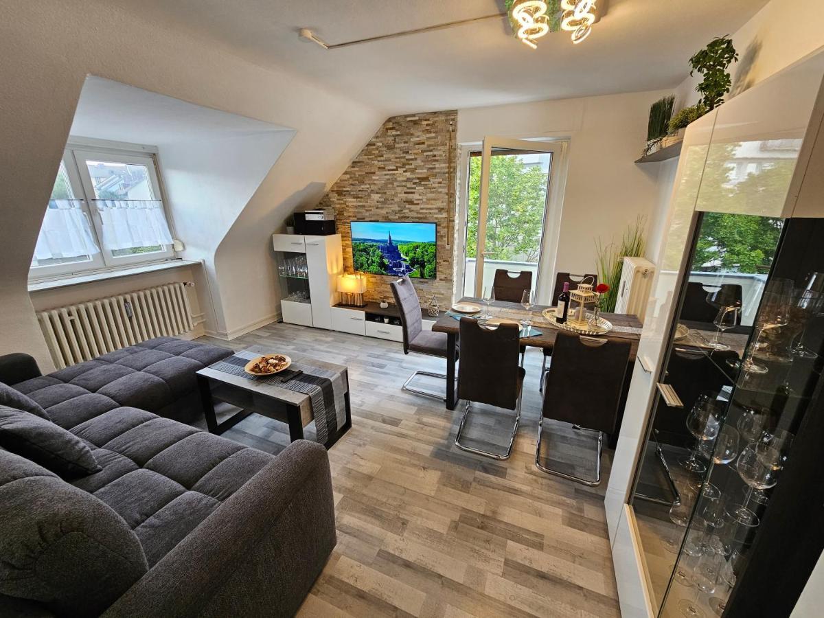 Exklusives Und Helles Dachgeschoss-Apartment No 3 Im Zentrum Von Kassel, Schnelles 1Gbit Internet, Geschirrspueler, Boxspringbetten Exterior photo