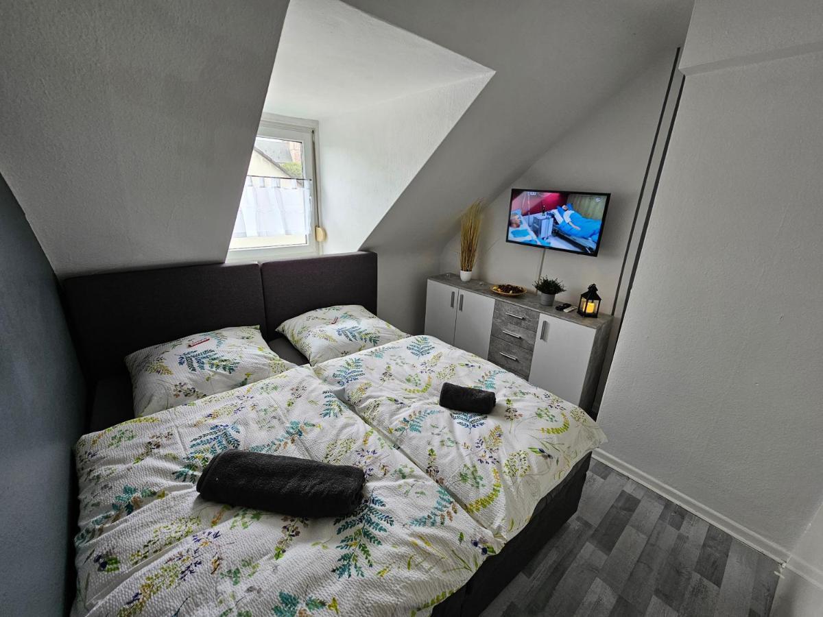 Exklusives Und Helles Dachgeschoss-Apartment No 3 Im Zentrum Von Kassel, Schnelles 1Gbit Internet, Geschirrspueler, Boxspringbetten Exterior photo