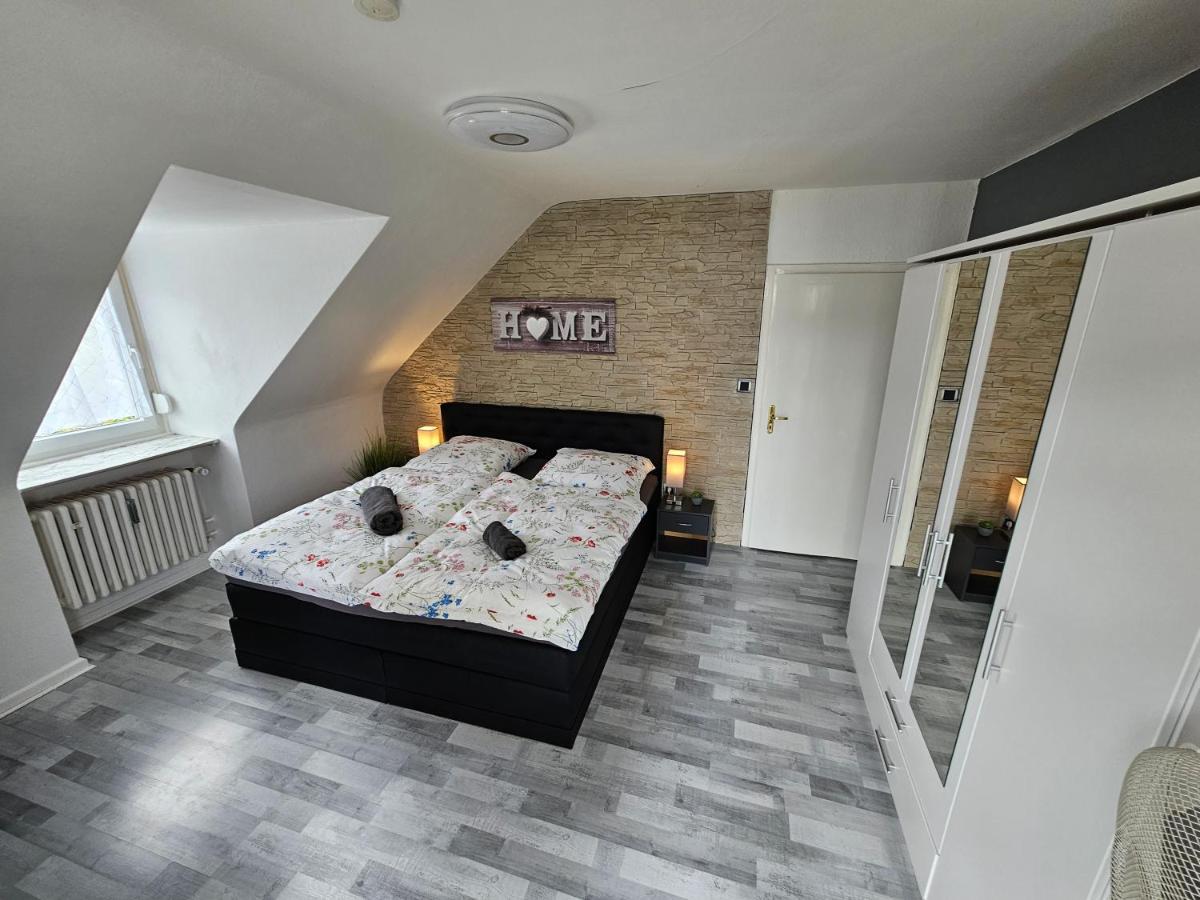 Exklusives Und Helles Dachgeschoss-Apartment No 3 Im Zentrum Von Kassel, Schnelles 1Gbit Internet, Geschirrspueler, Boxspringbetten Exterior photo